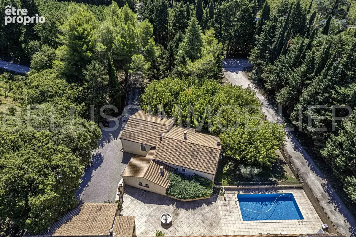 Maison de plain-pied avec terrain et piscine - photo 8