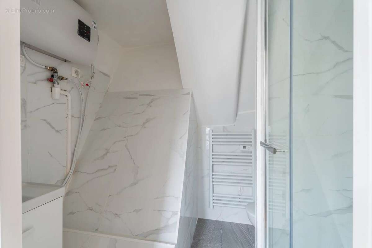 Appartement à LEVALLOIS-PERRET