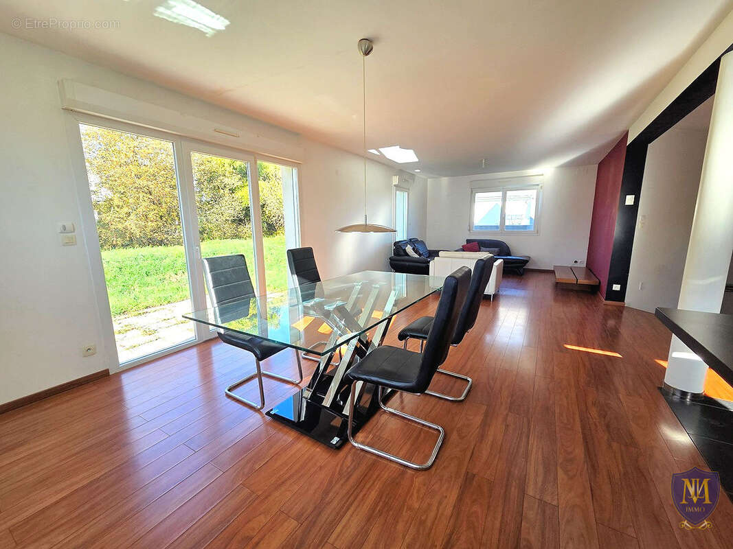 Blotzheim au calme maison 5 pièces de 107 m2 sur 6,03 ares de terrain - photo 5