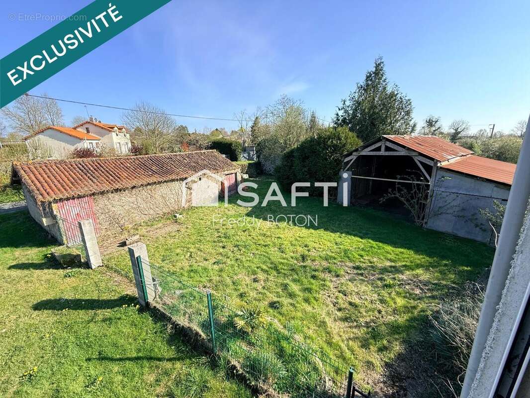 Photo 2 - Maison à MONCOUTANT