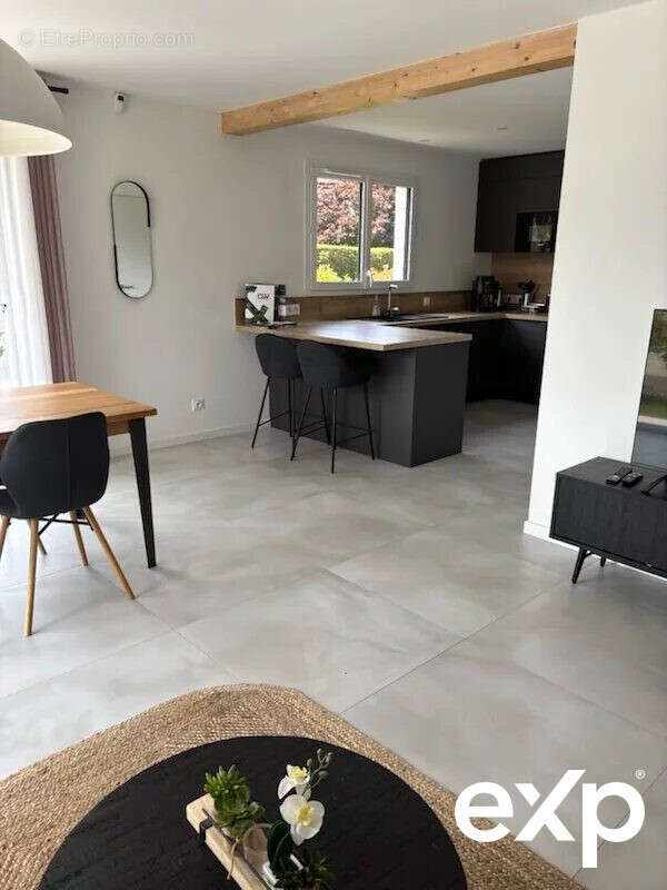 Maison à ALBY-SUR-CHERAN