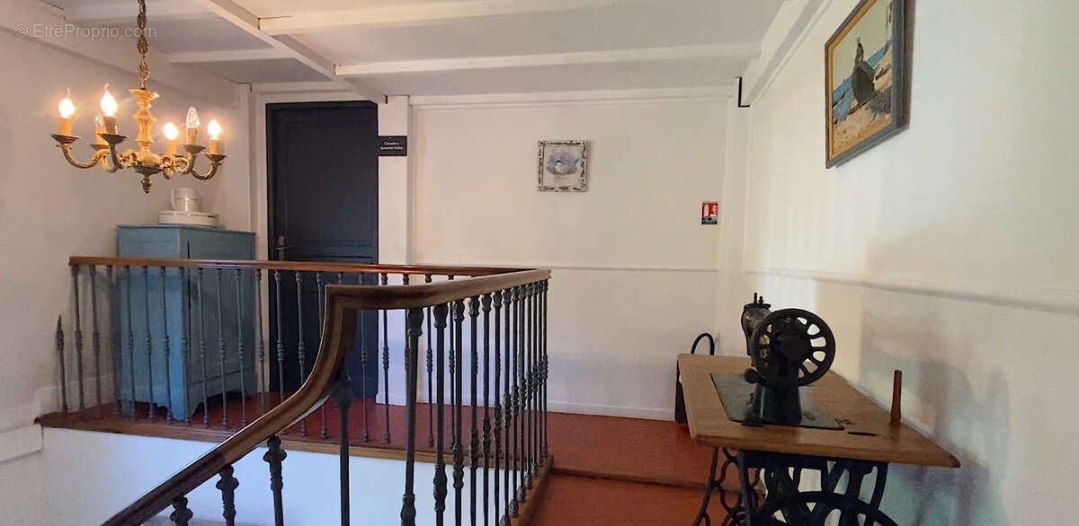 Maison à GREOUX-LES-BAINS