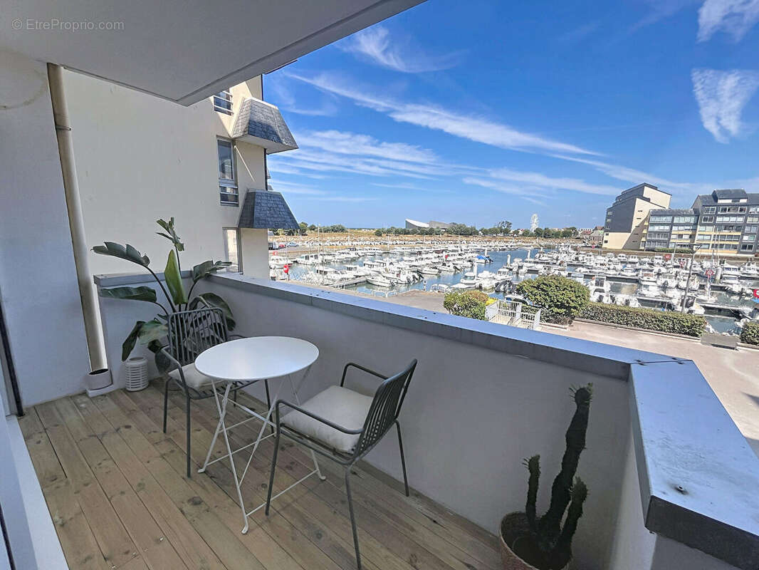 COURSEULLES SUR MER - Appartement 2 pièces avec balcon - photo 2