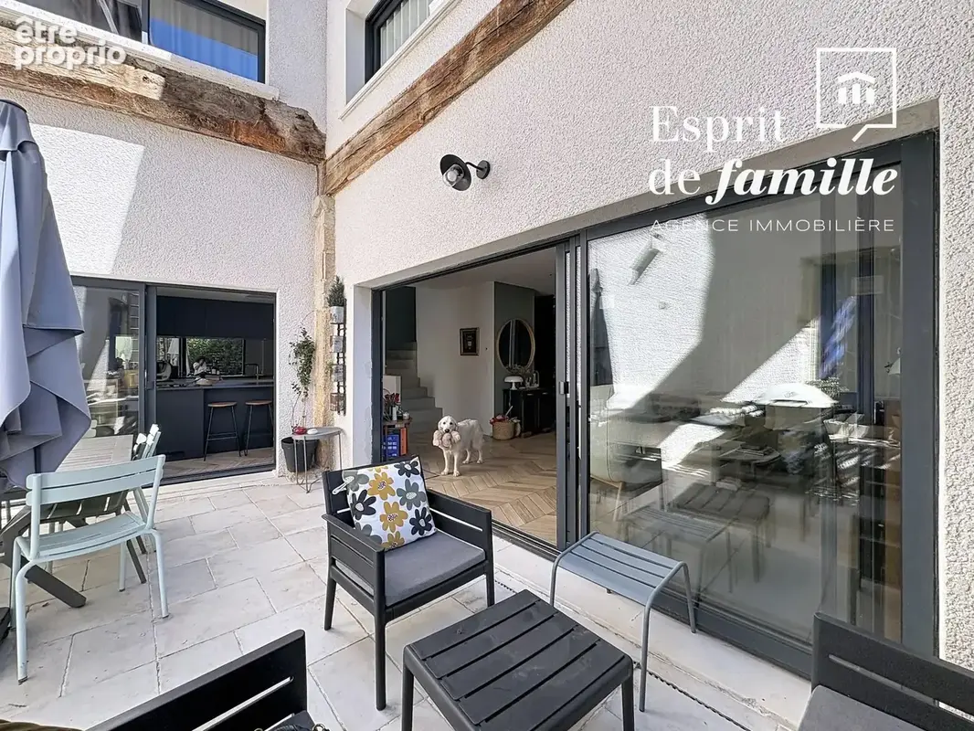 Cailloux-sur-fontaines – maison de village rénovée – 170 m² - photo 16