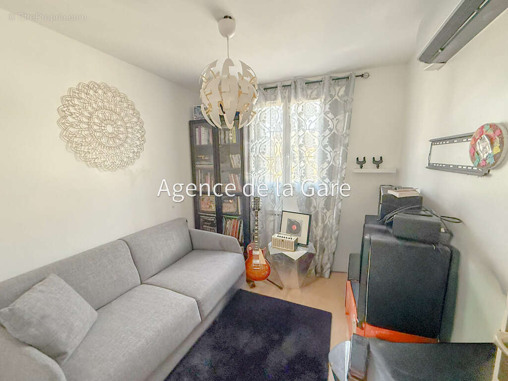 Maison à SARTROUVILLE