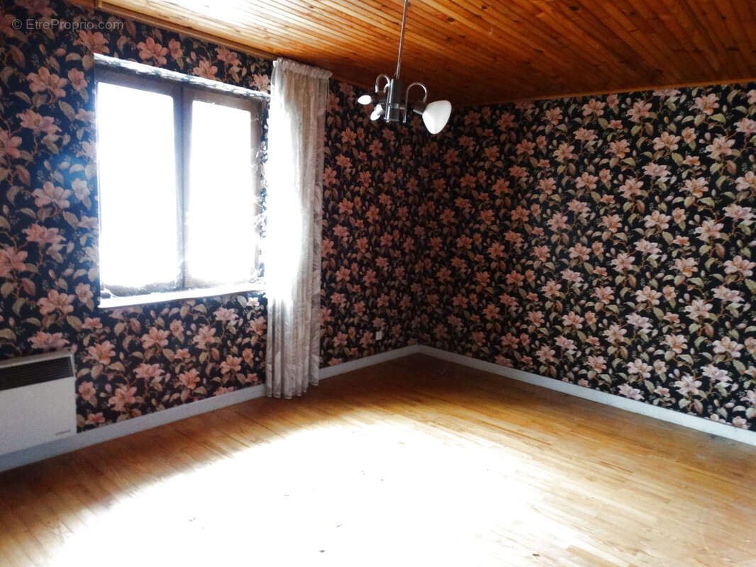 Terrain à SIMANDRES