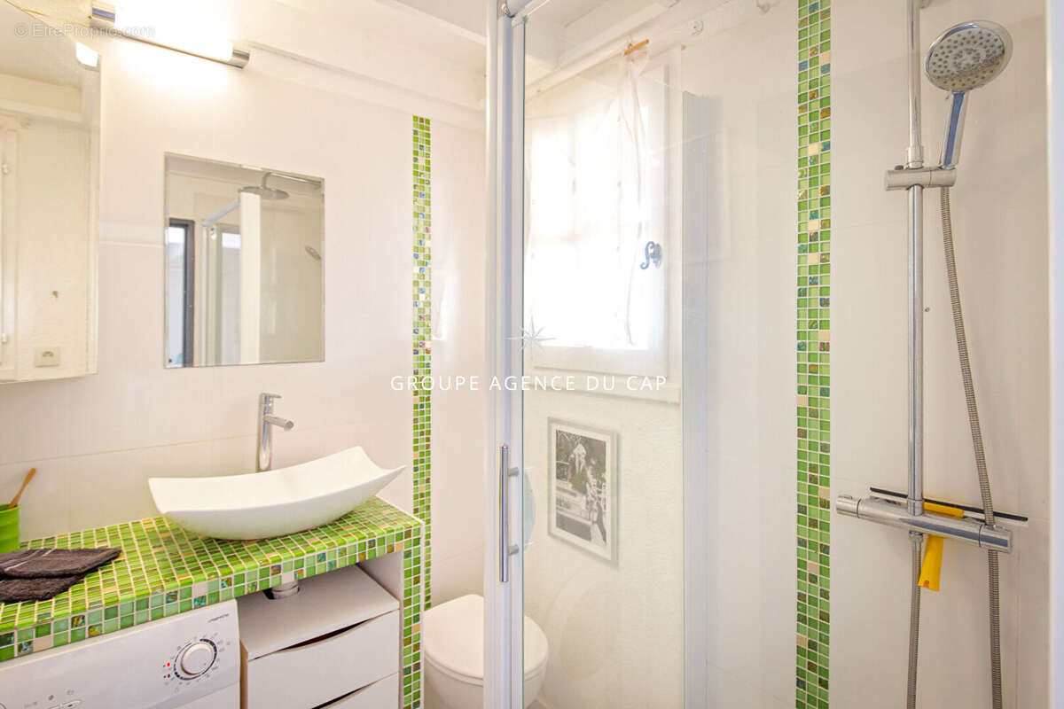 Maison à LES ISSAMBRES