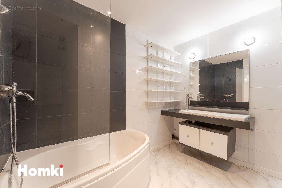 Appartement à MARSEILLE-12E