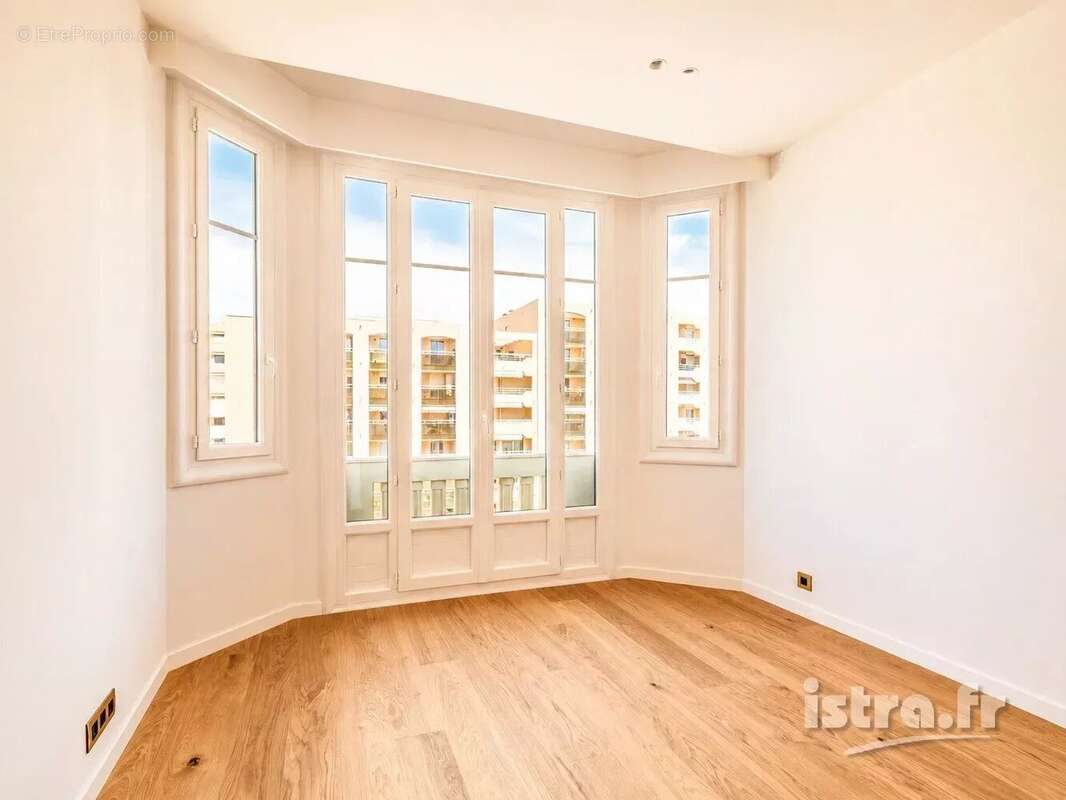 Nice proche mer – Appartement F4 rénové - photo 8
