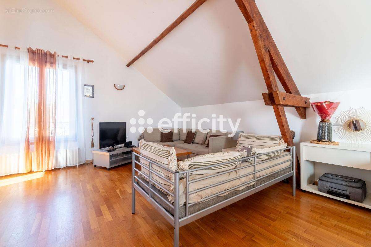 Maison à VILLENEUVE-LE-ROI