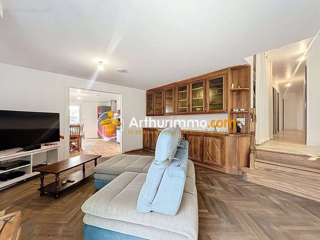 Maison à SAINT-MARCEL-BEL-ACCUEIL