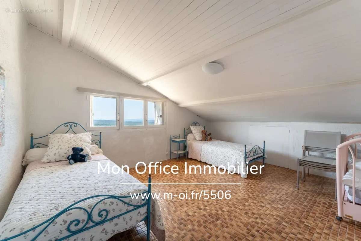 Maison à SAINT-JULIEN