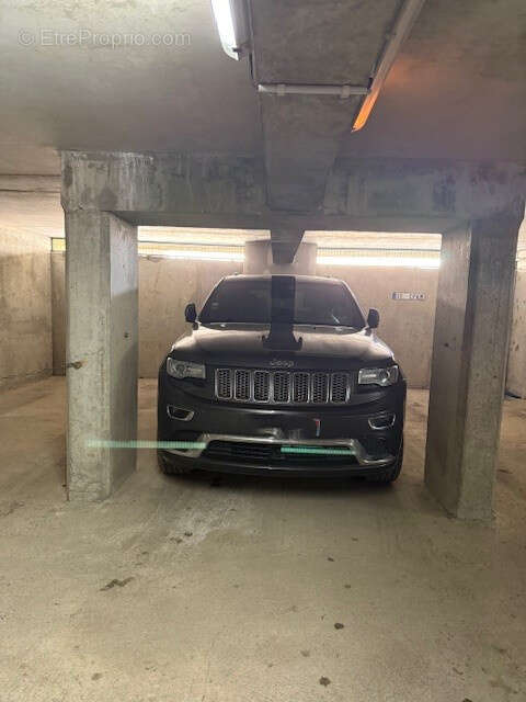 Parking à SAINT-LARY-SOULAN