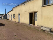 Maison à LA BREILLE-LES-PINS