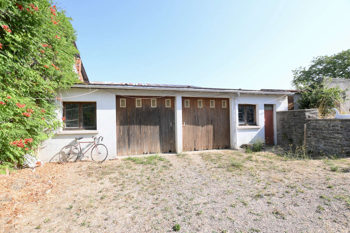 Guillon deux maisons sur 1 700 m2 de terrain - photo 3