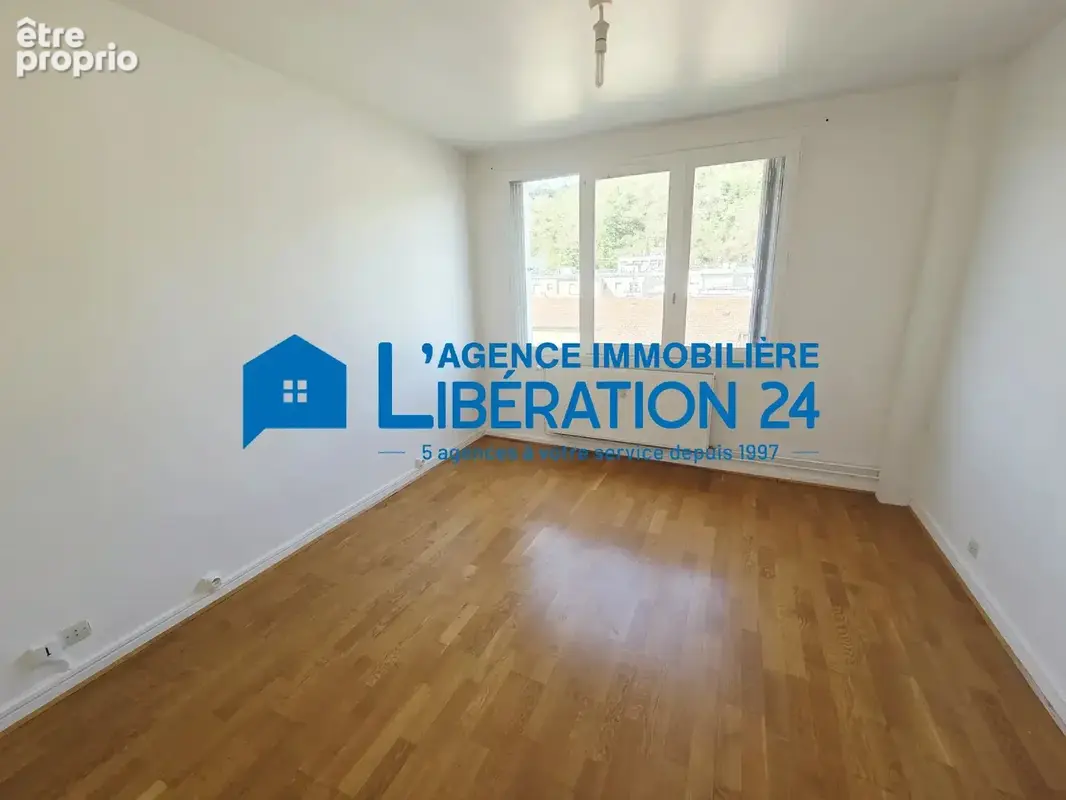 appartement T3  79m²  balcon - photo 5