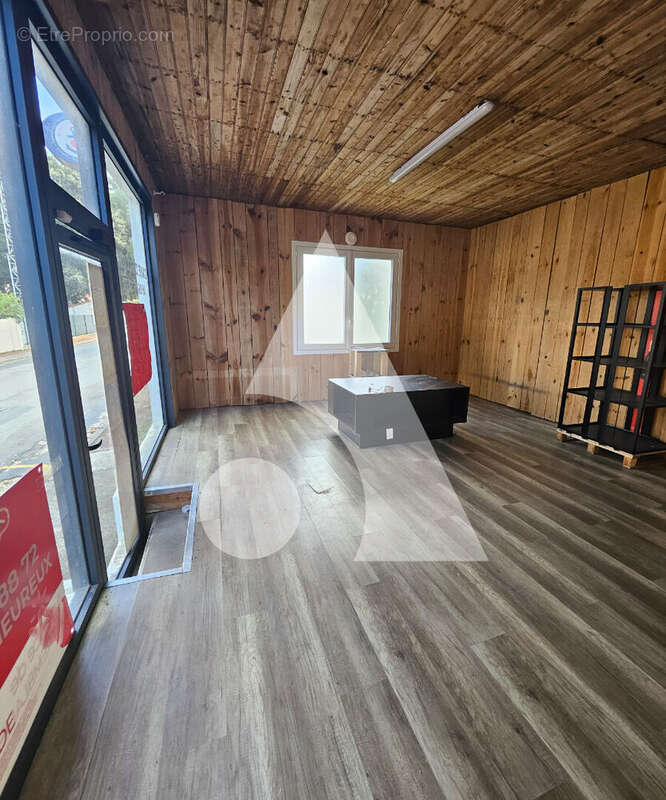 Commerce à LA TREMBLADE