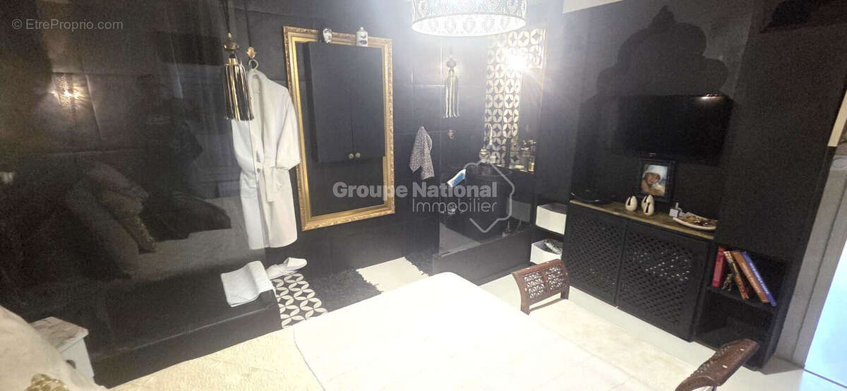 Appartement à LE ROVE