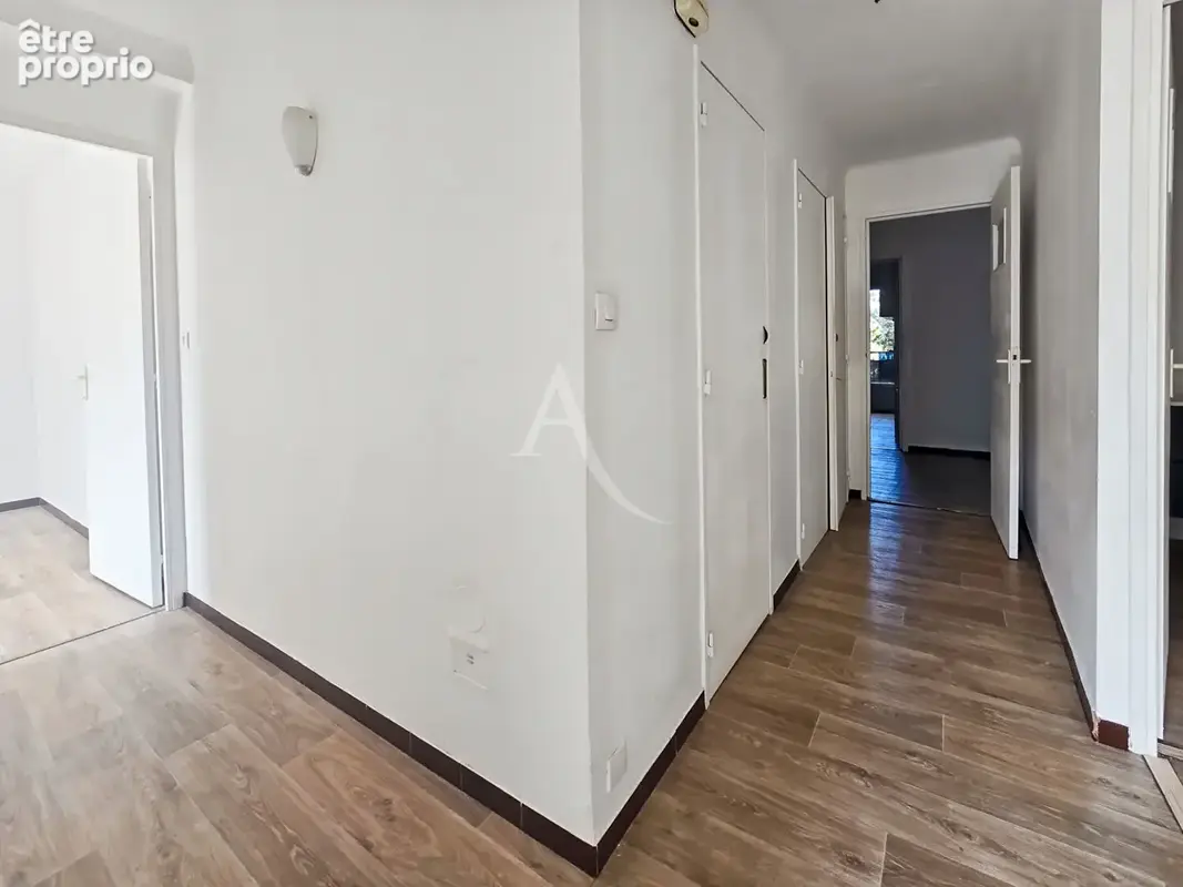 Exclusivité à vendre Appartement T4 de 77 m² avec deux balcons et stationnement 13190 Allauch La Pounche - photo 6