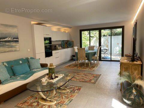 Appartement à SAINT-TROPEZ