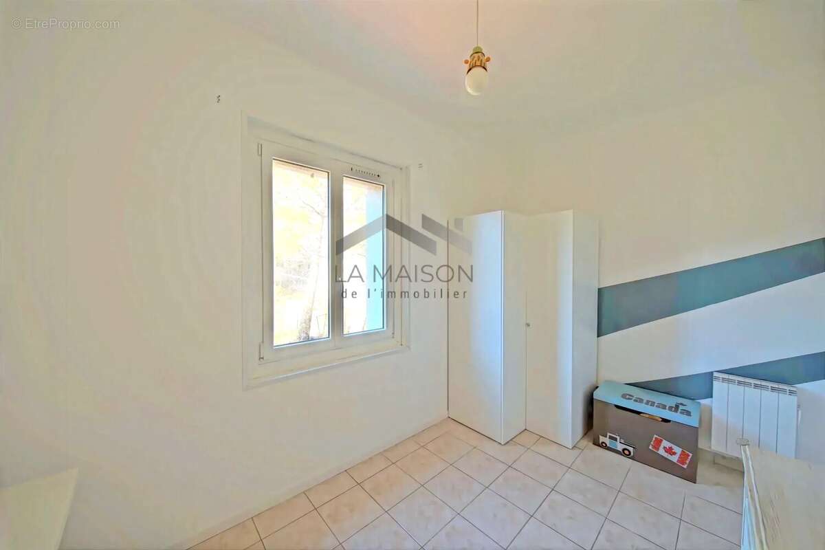 Appartement à MONACIA-D'AULLENE