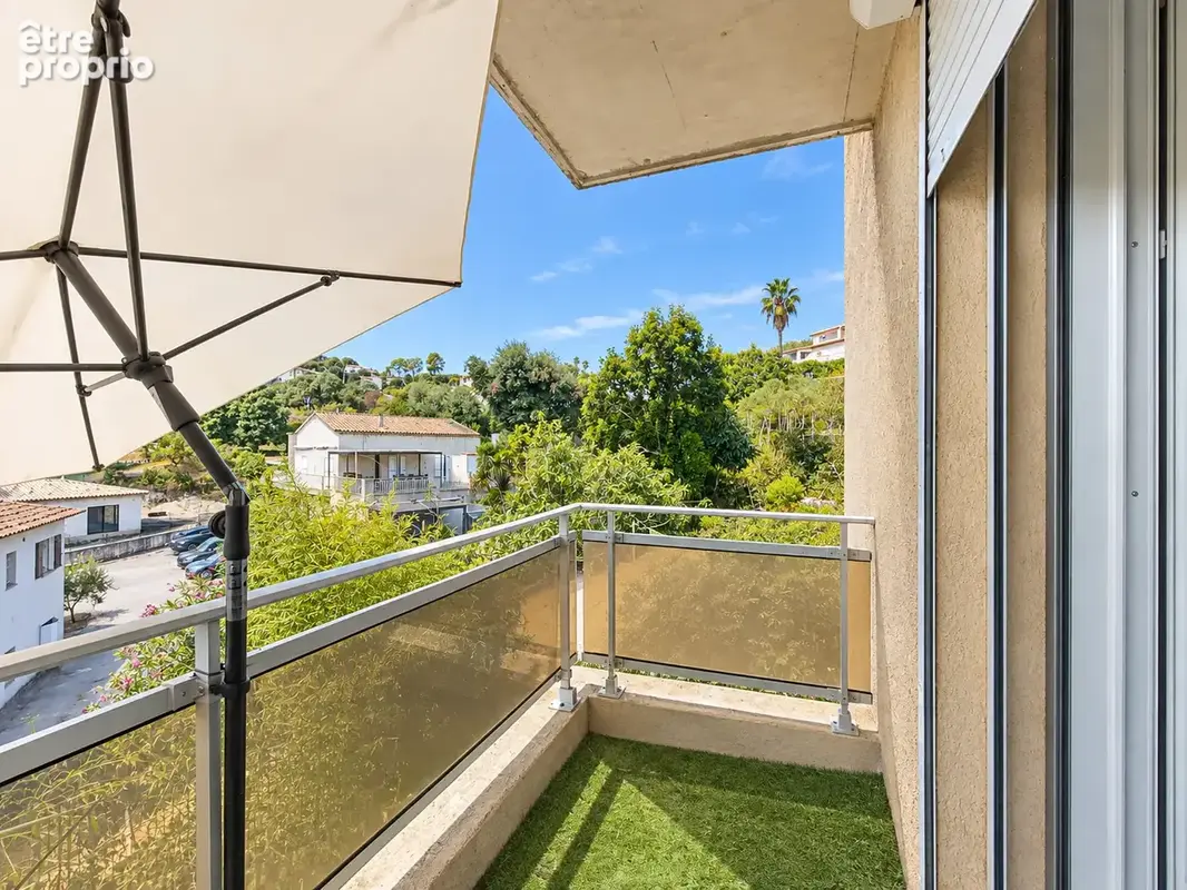 ANTIBES   4 pièces 81 m2 avec terrasse et piscine   Vendu loué - photo 6