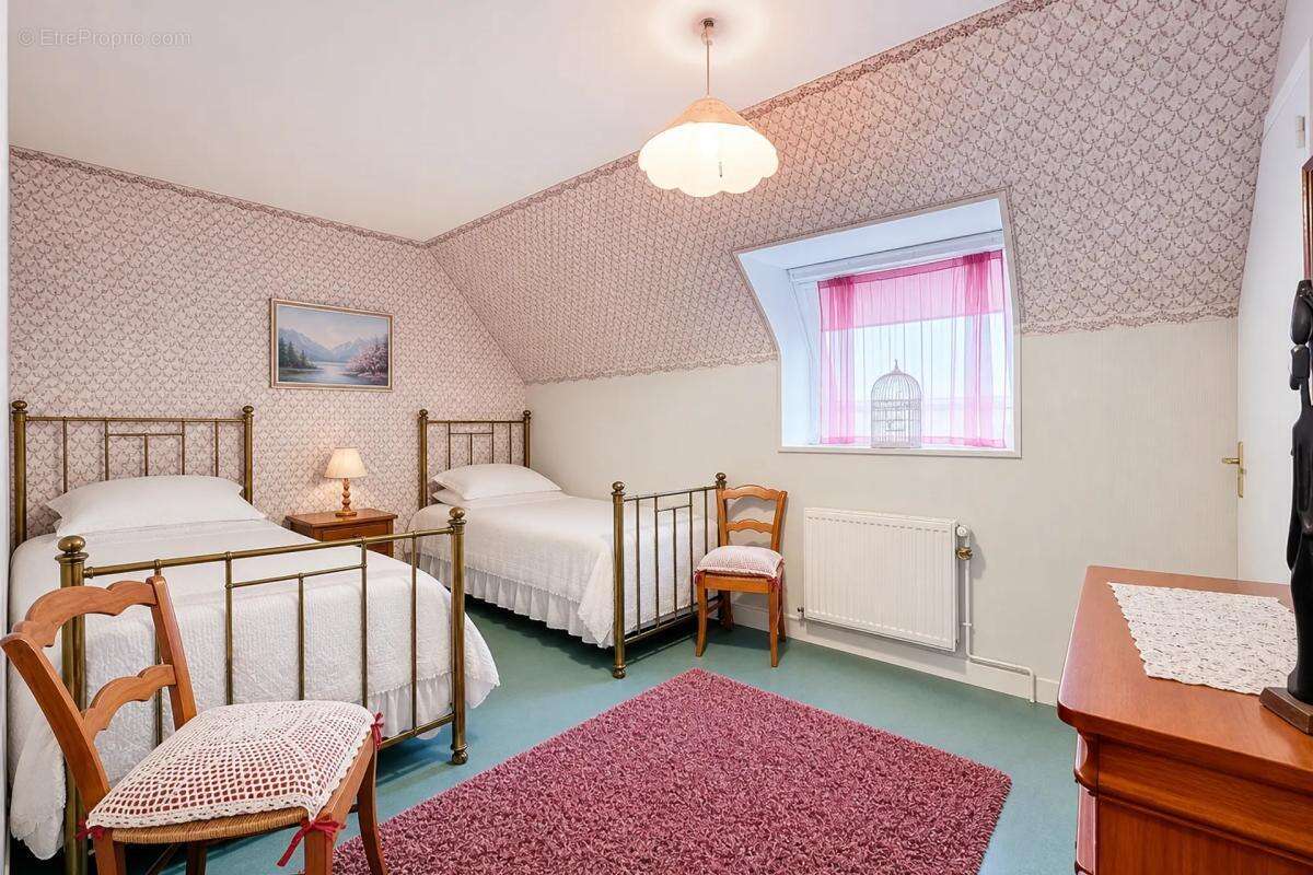Spacieuse maison 5 pièces, 164 m² à Maillot - photo 10