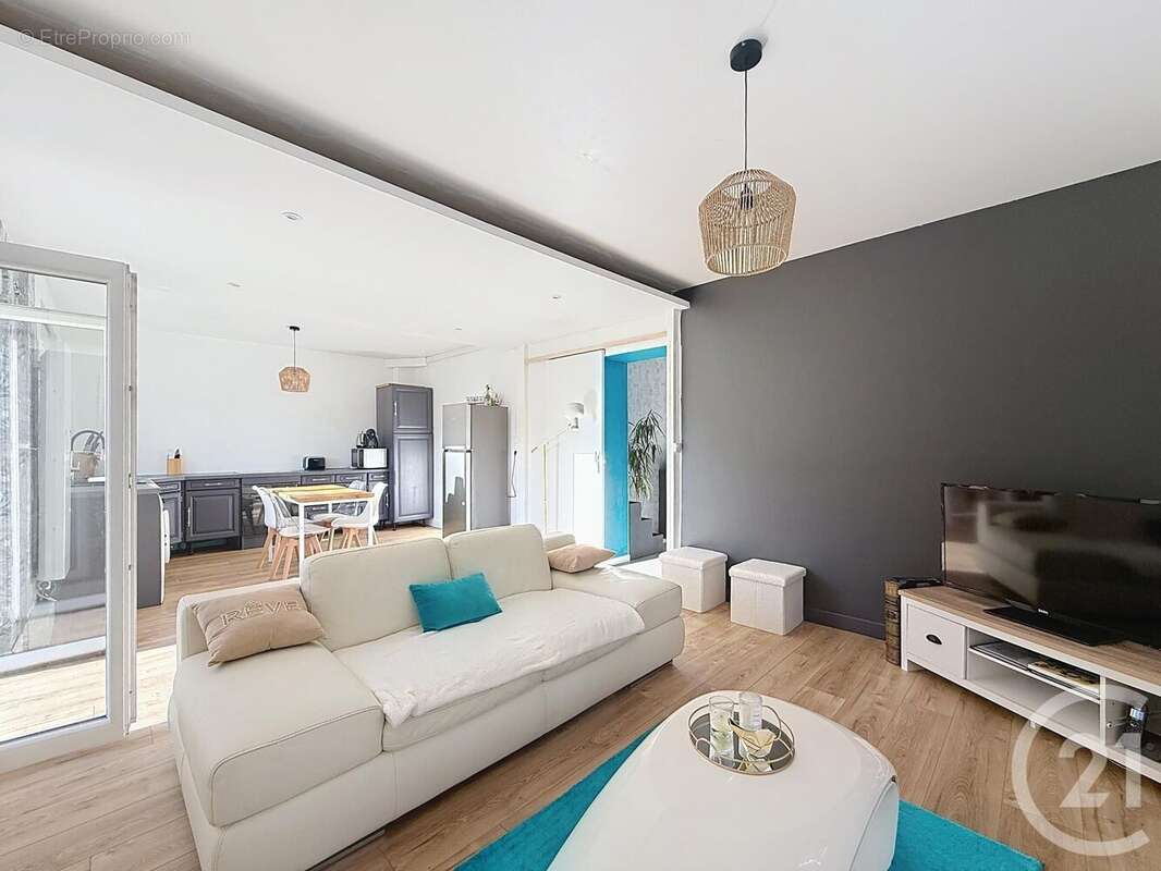 Maison à ETRELLES-SUR-AUBE