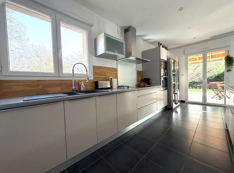 Maison à BUZET-SUR-TARN