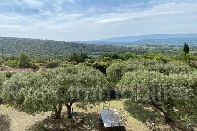 Maison 168 m² à Saint-Saturnin-Les-Apt  - photo 5