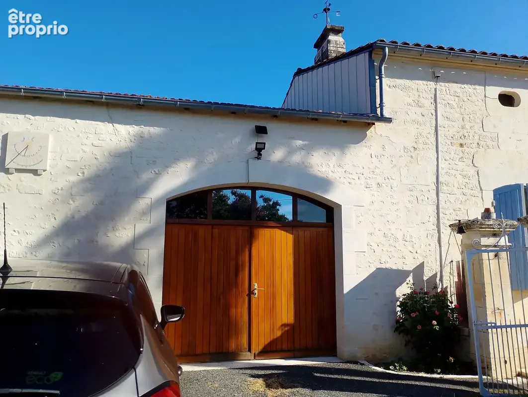 Maison charentaise en pierre de 4 chambres avec une maison d’hôtes de 3 chambres, située entre Jonzac et Pons. - photo 41