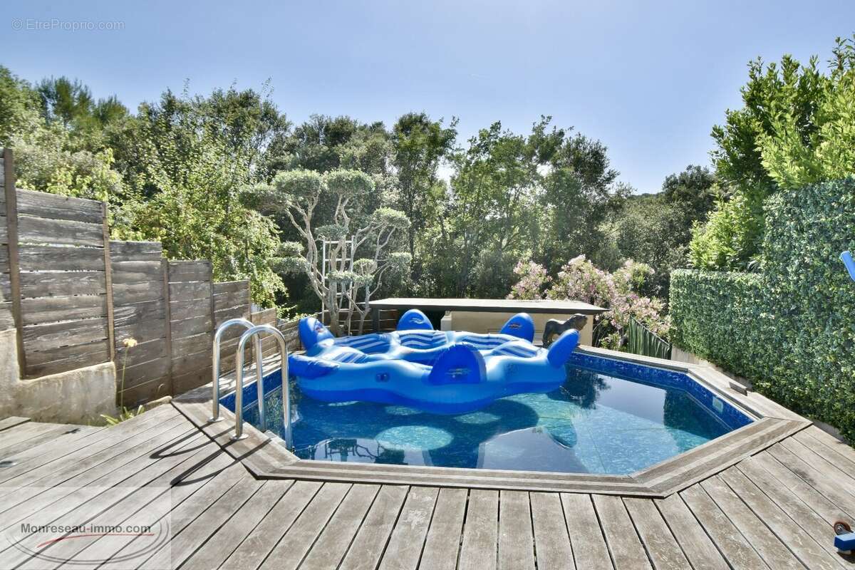 Valbonne ile verte - incroyable duplex 65m2 avec jardin 100m2 piscine - photo 2