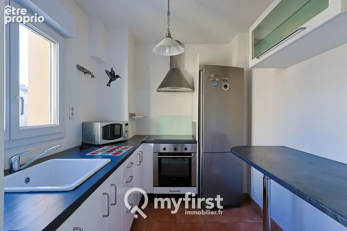 Beau deux pieces, avec stationnement privatif, terrasse et cave - photo 9