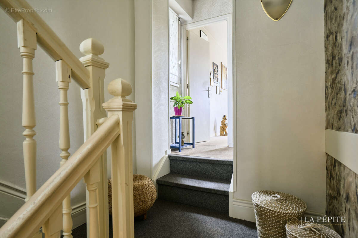 Maison à NEUVILLE-SAINT-REMY