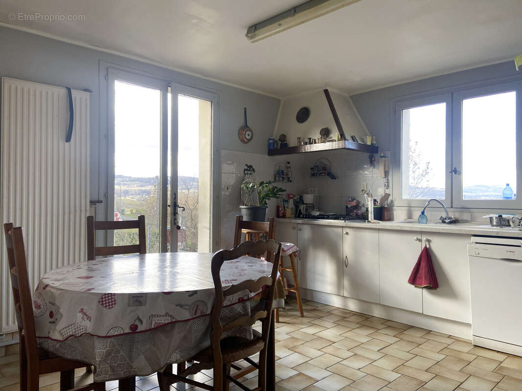 Maison à JONGIEUX