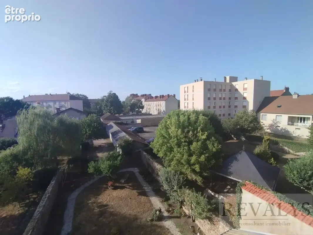 AUTUN 71400 Centre-ville Bel appartement T5 130 m2 2ième Etg avec balcon, cave et grenier - photo 18