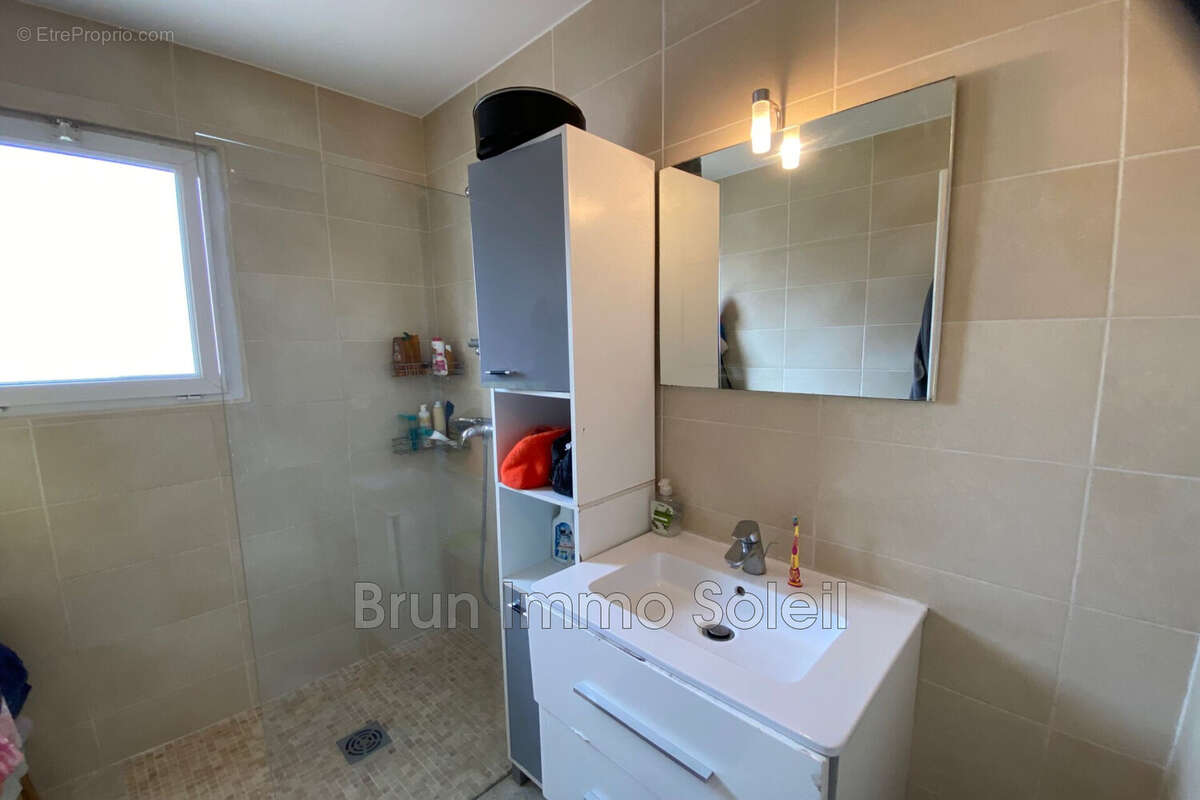 Appartement 63 m² à Cagnes-Sur-Mer  - photo 7
