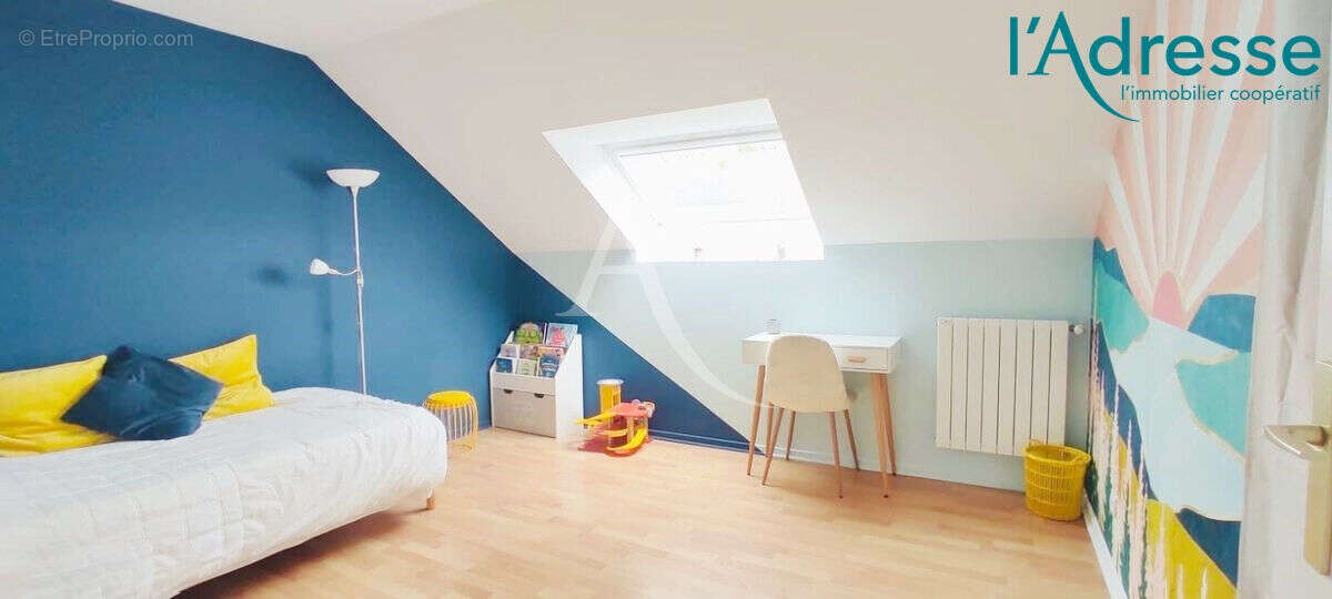 Maison à SAINT-THIBAULT-DES-VIGNES