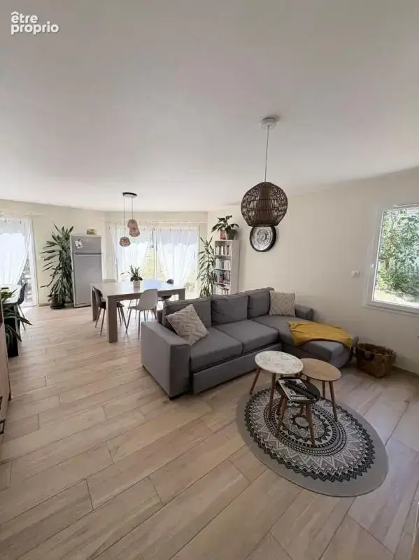 Maison récente de plain-pied - DPE A - Terrain de 920 m² - photo 5