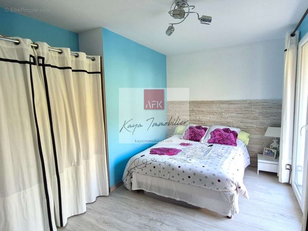 Maison à SAINT-CERGUES