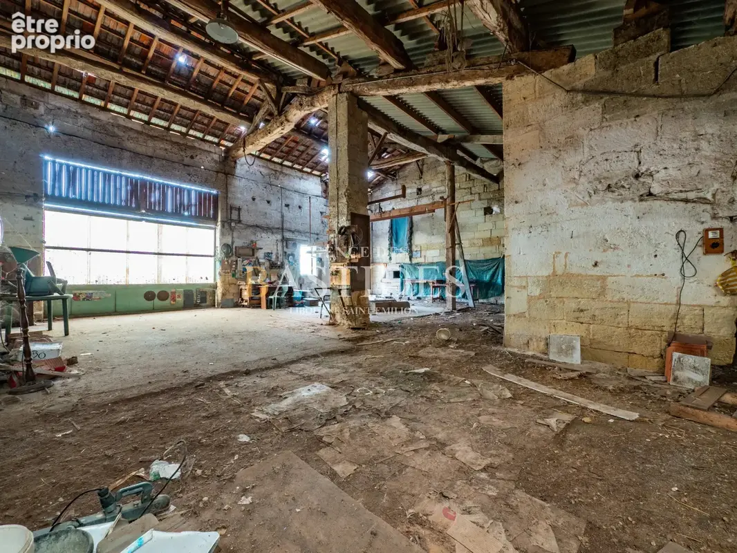 Maison en pierre avec grande dépendance de 200m2 - photo 3