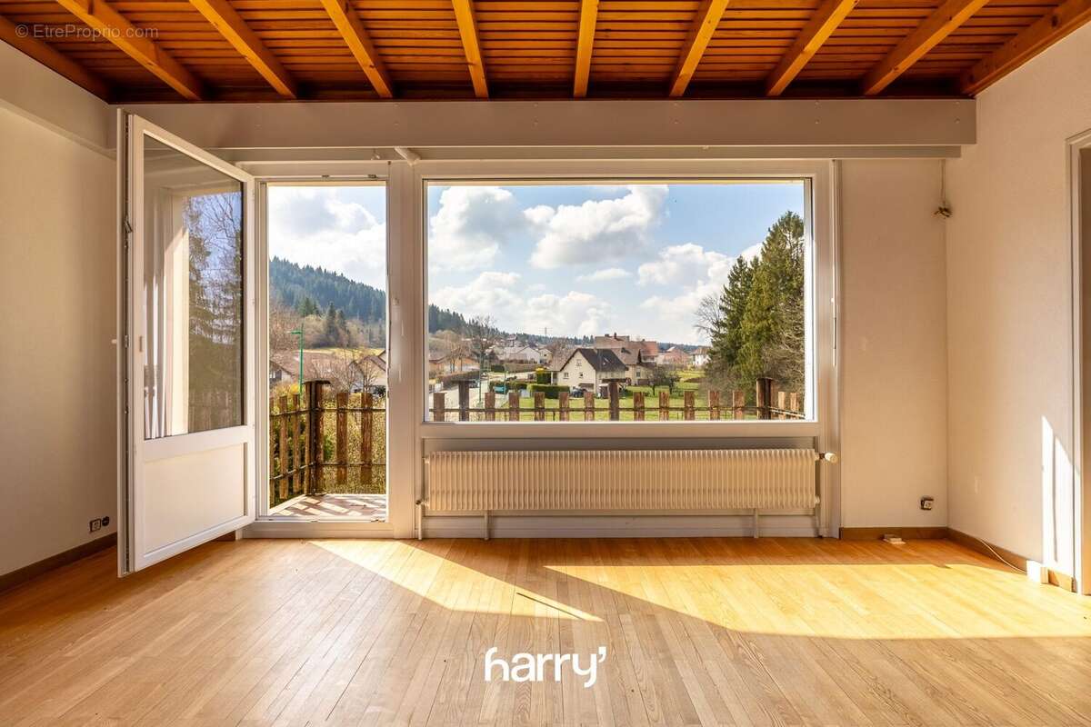 Appartement à GRANGES-NARBOZ