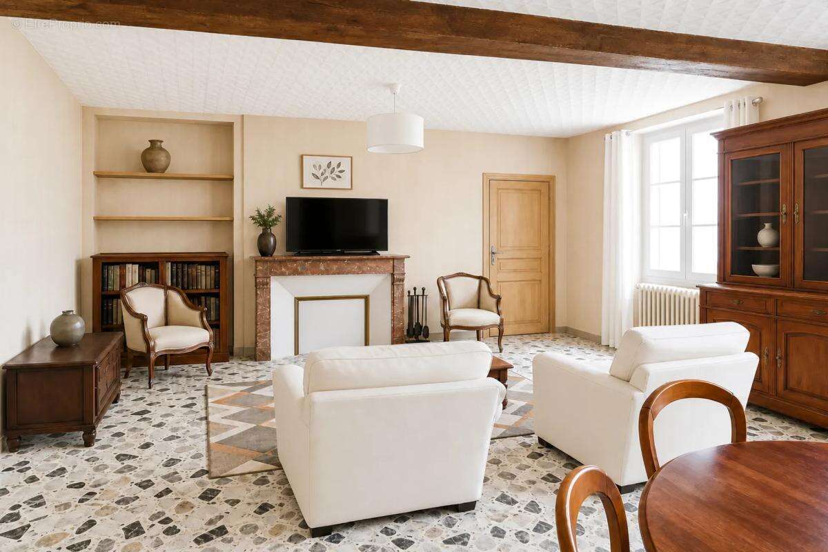 Ferme de 294 m² avec dépendances à Moisy - photo 4