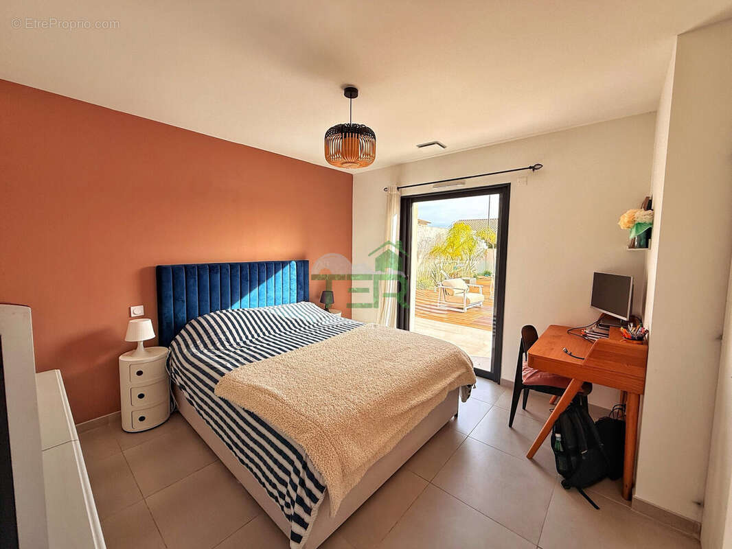 Maison à COURNONSEC