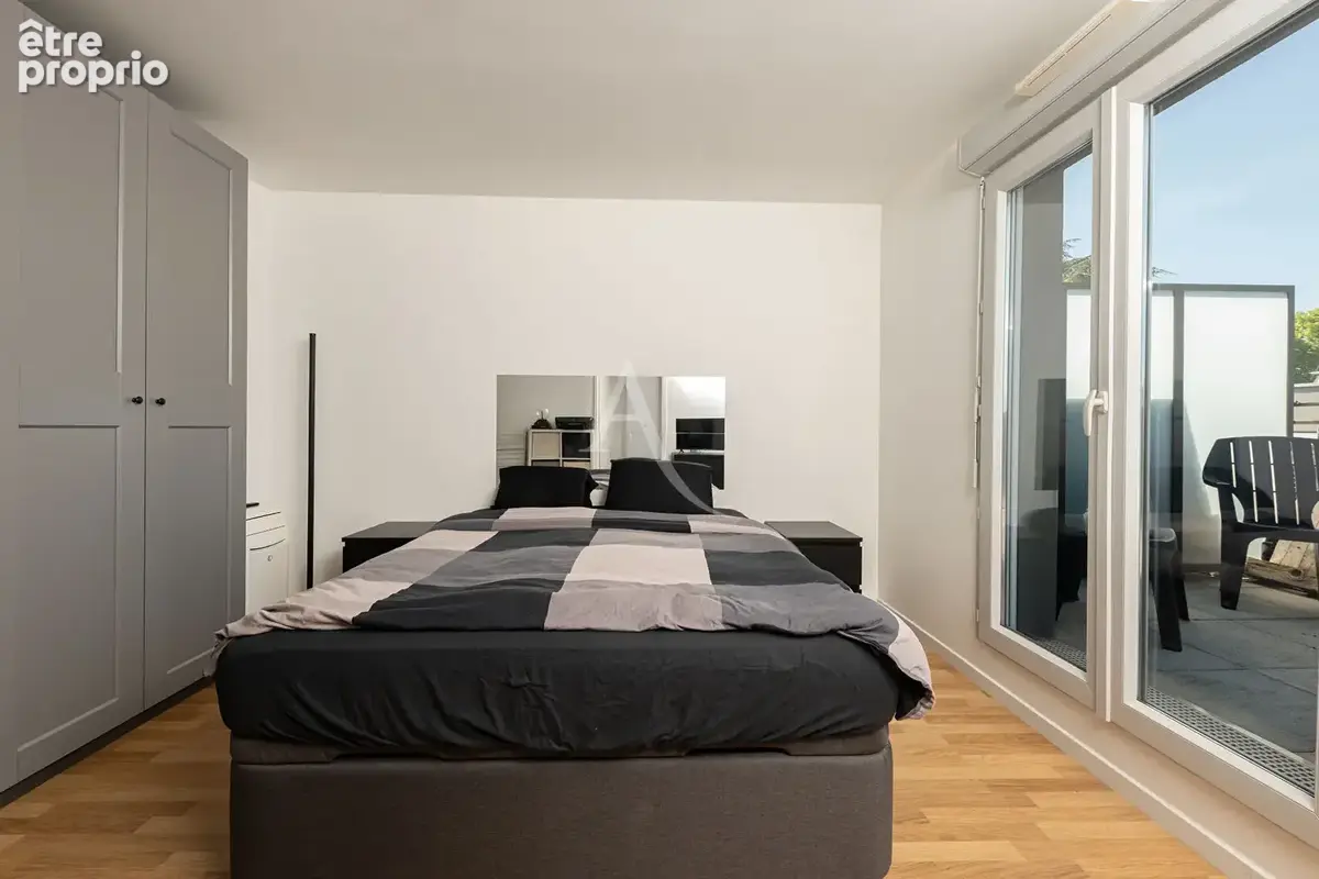 Lumineux F3 dernier étage avec grande terrasse de 40m² - photo 6