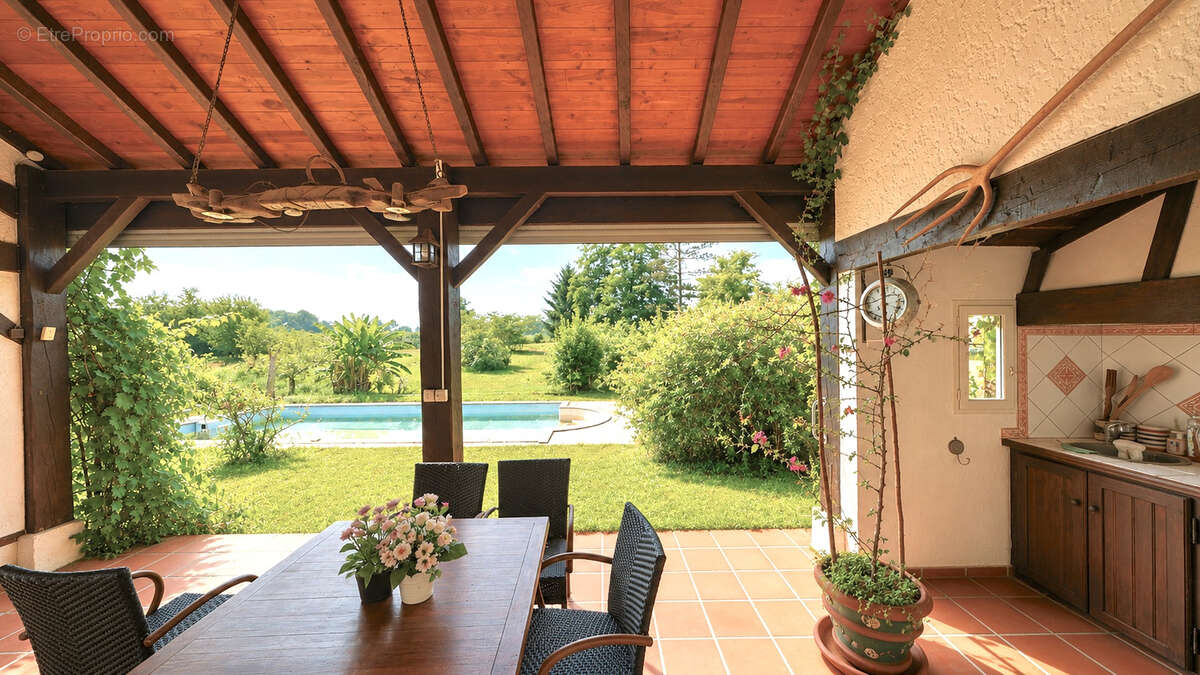 Maison à SAUBION