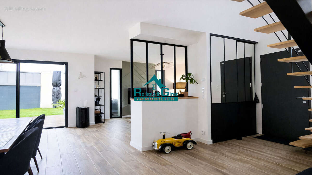 Maison à LA BOUEXIERE