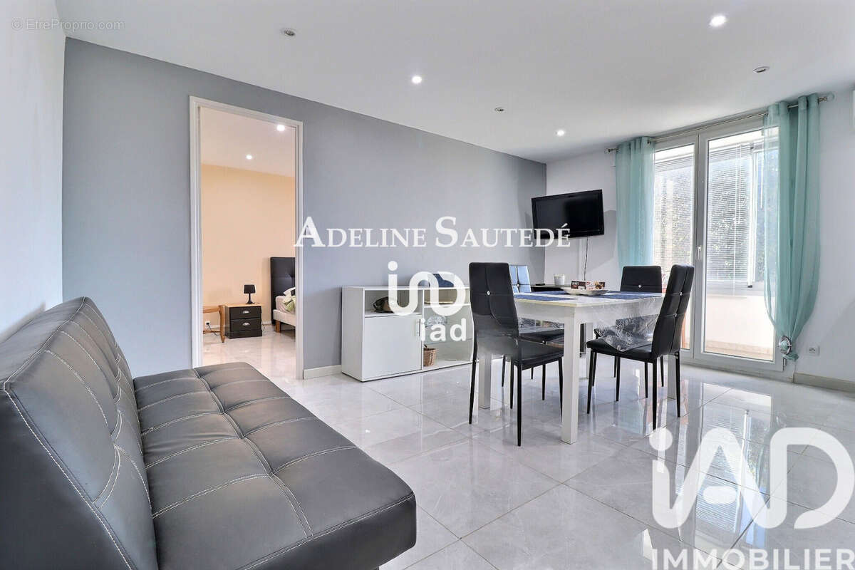 Photo 2 - Appartement à MARSEILLE-9E