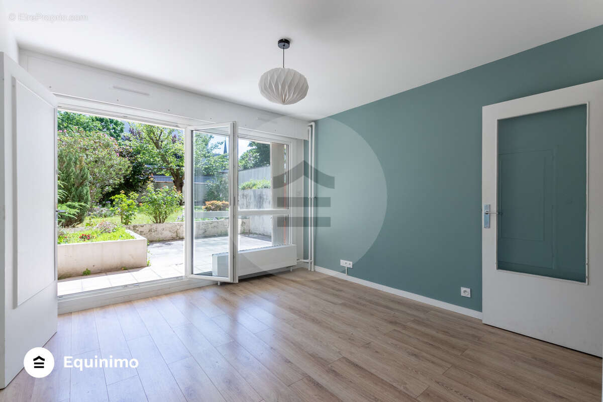 Appartement à MONTROUGE