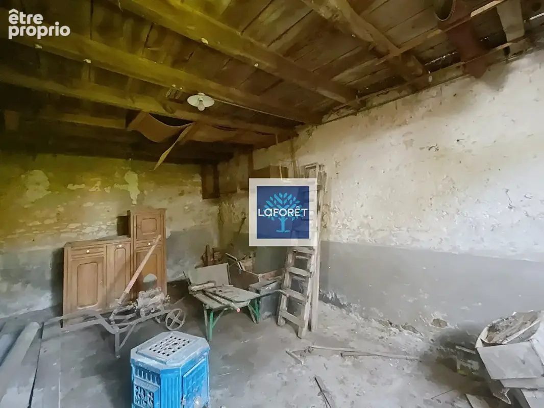 Bâtiments avec jardin proche première commodités - photo 3